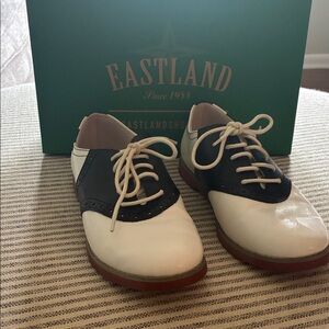 Eastland Sadie Black/Whitr Lace-Up Shoes